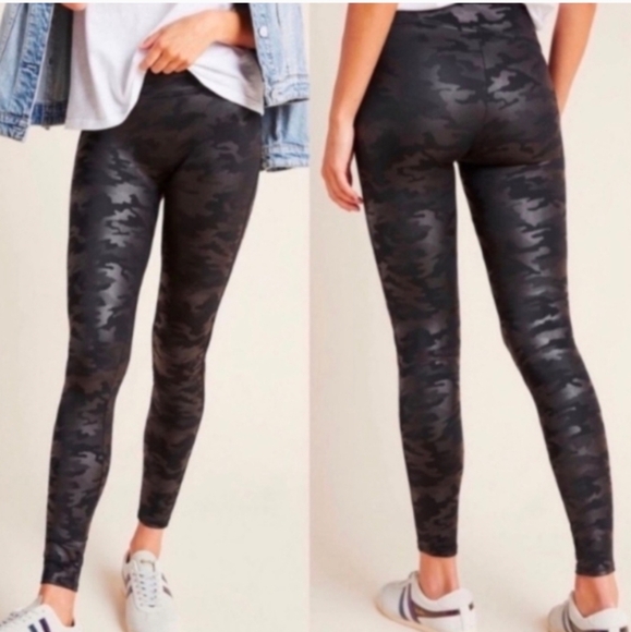 NEW Spanx Black Leather Camo Leggings Medium - Picture 1 of 4